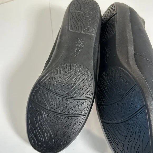 Lifestride Notorious Women's Flats, Black, 10W - Picture 9 of 10